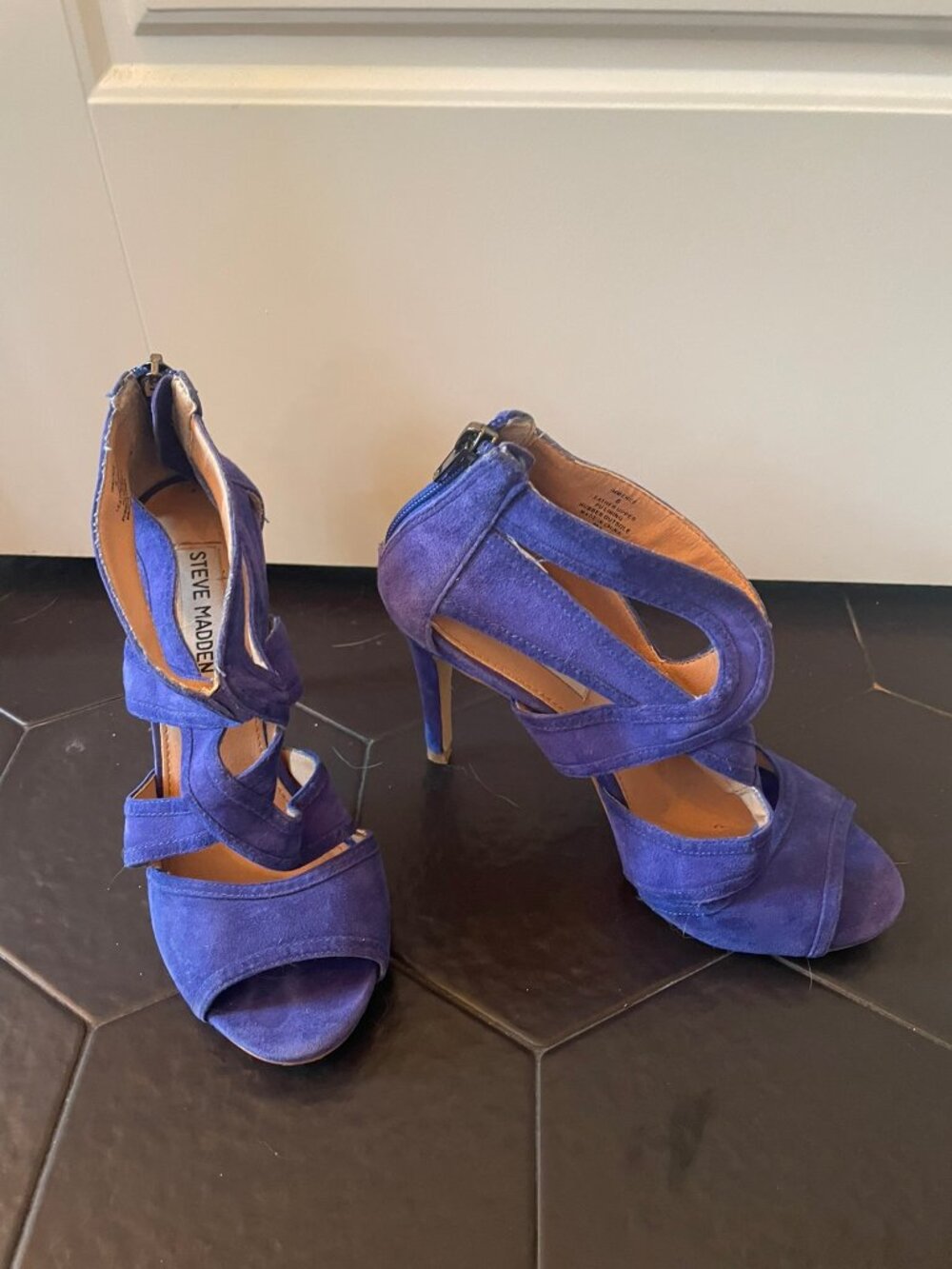 Steve madden size 6 blue strapped heels